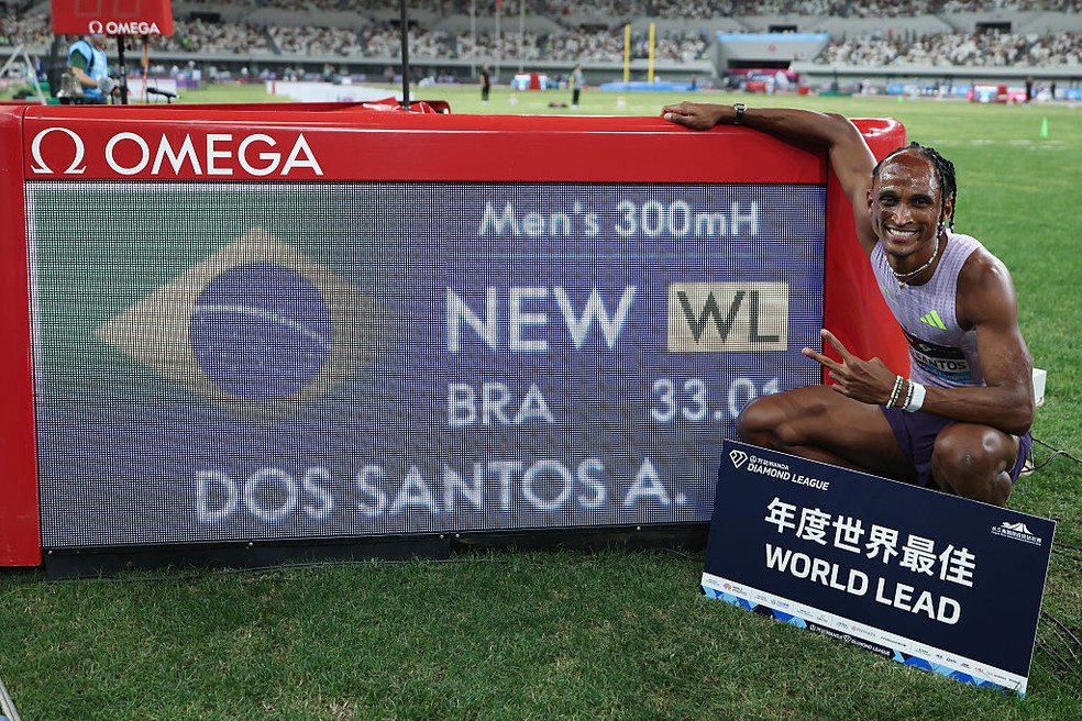 Alison dos Santos na Diamond League — Foto: Lintao Zhang/Getty Images