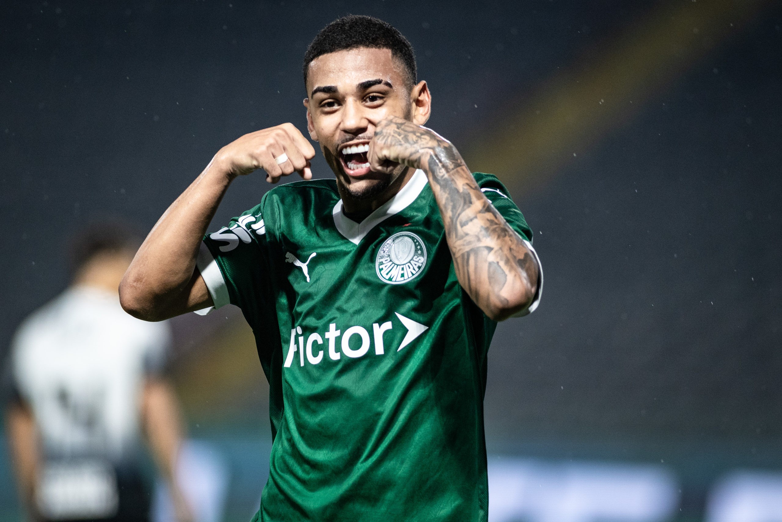 Joia do Palmeiras Brilha na Base com Elogio Inusitado: 