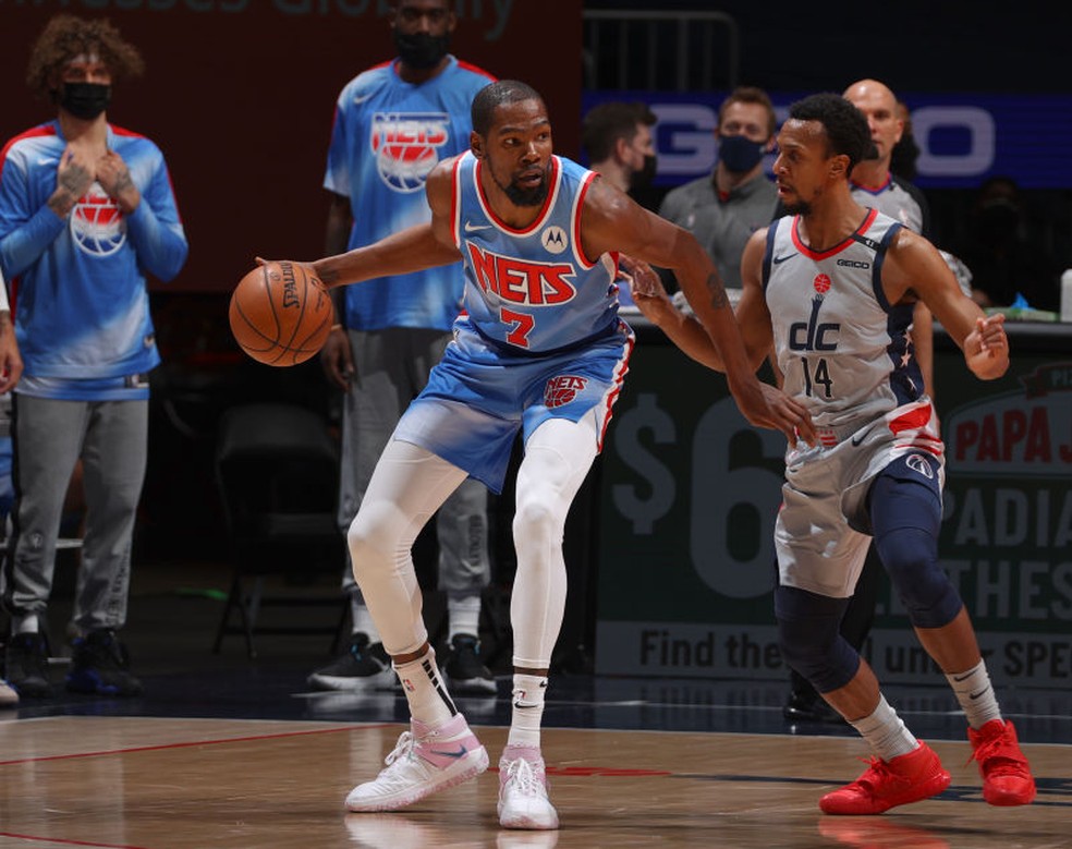 Kevin durant tamanho do sapato 2025