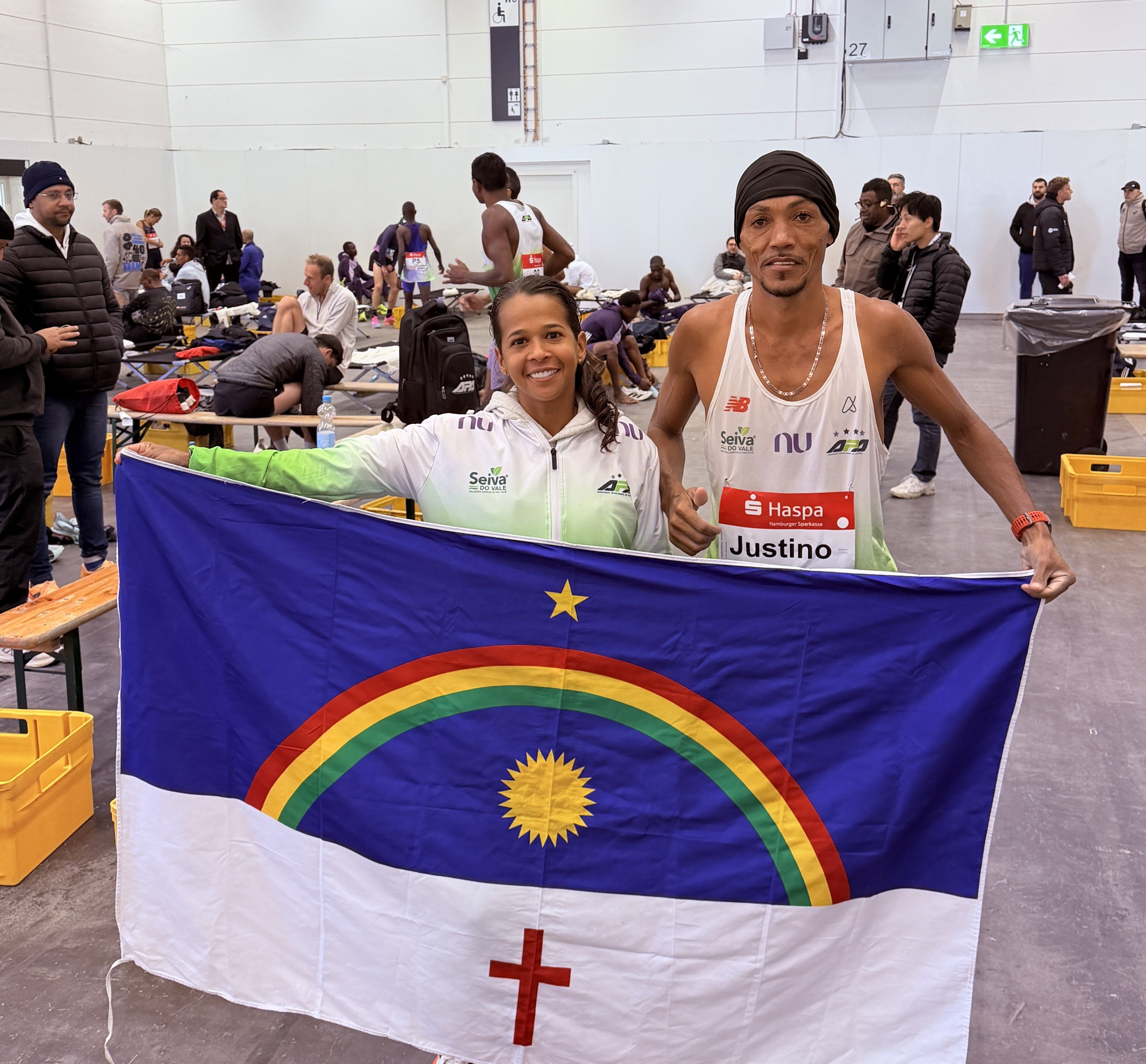 Mirela Saturnino, da APA, assume liderança do ranking brasileiro após resultado na Maratona de Hamburgo