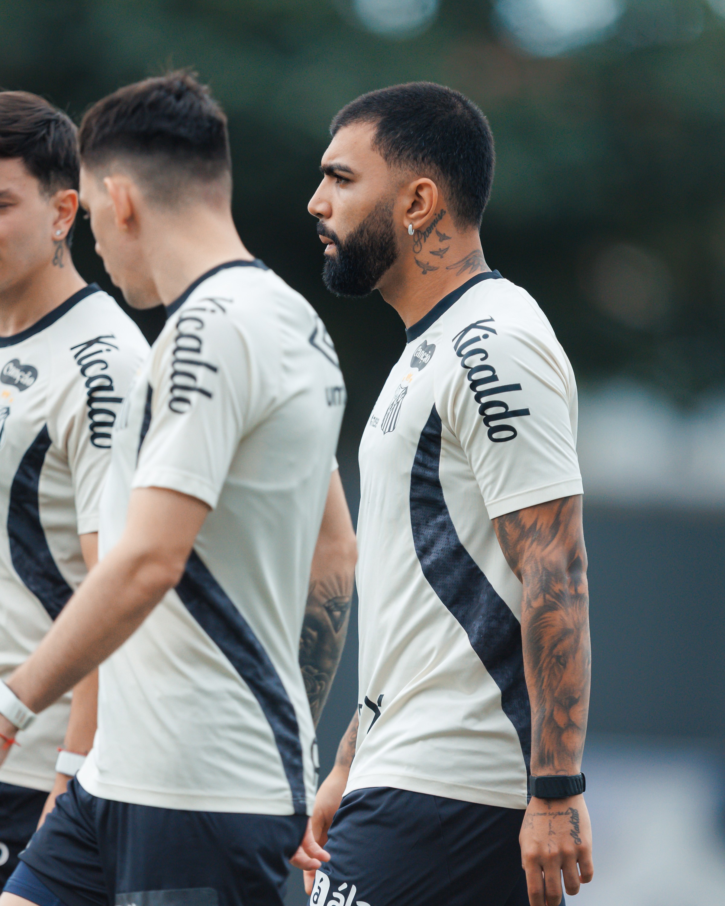Gols, assistências e velocidade: Gabigol revê o Flamengo em seu melhor momento pelo Santos