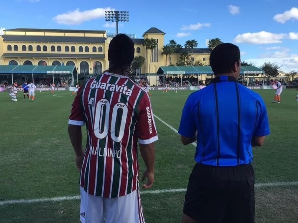 Ronaldinho Gaúcho vestiu a camisa 100 na Florida — Foto: Richard Souza