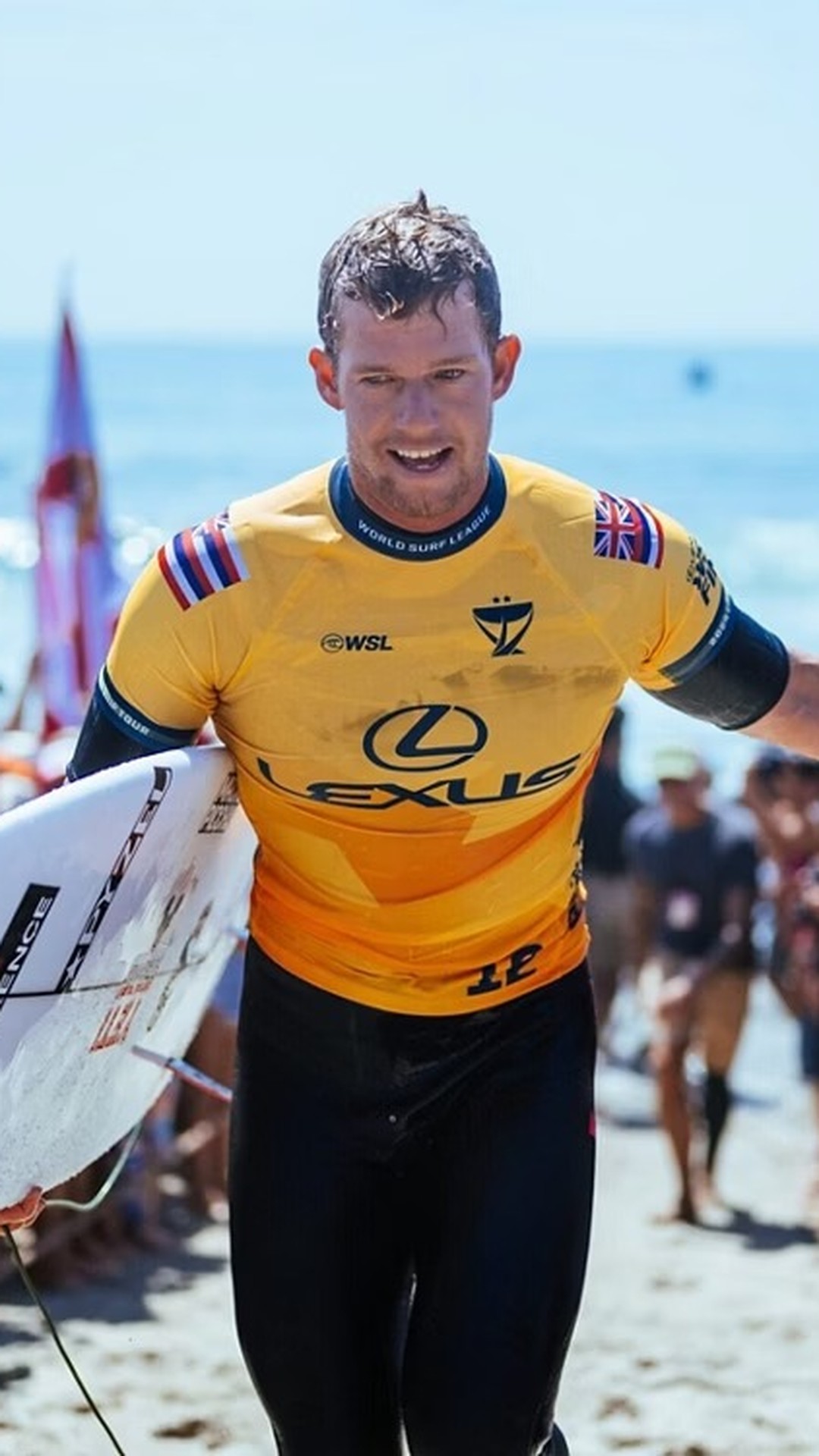 Com festival de aéreos, Italo Ferreira é campeão em Raglan e