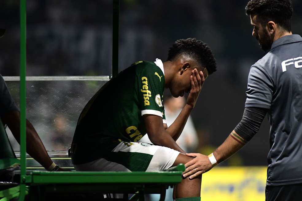 Palmeiras de 2024 tem maior média de lesões por jogo na era Abel Ferreira