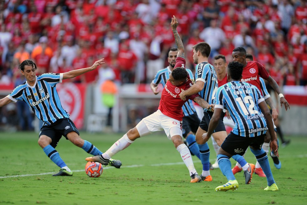 Geromel e Kannemann no Gre-Nal 419 — Foto: Wesley Santos/PressDigital