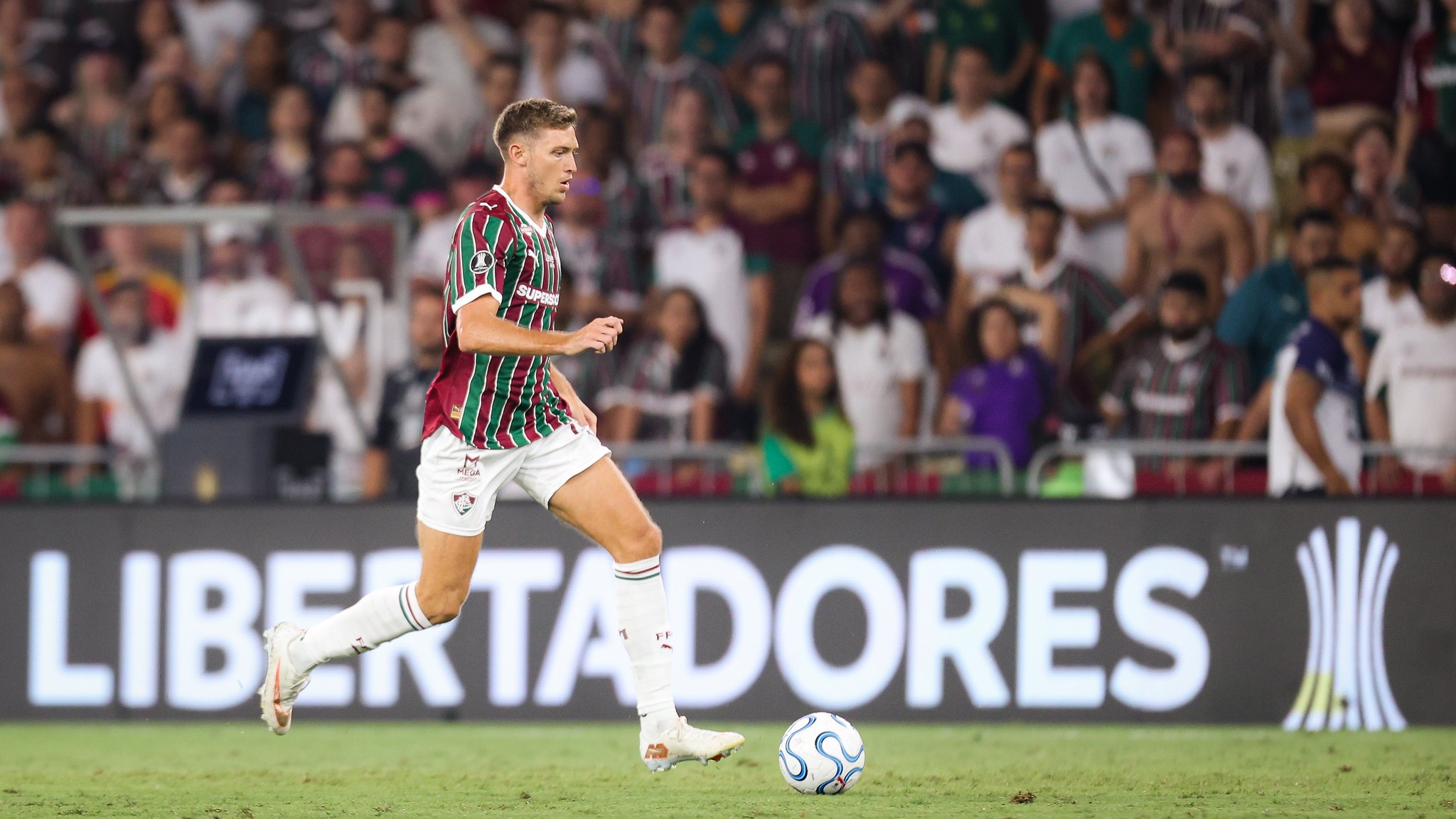 Rodrigo Castillo será titular do Fluminense contra o Santos em jogo decisivo do Brasileirão