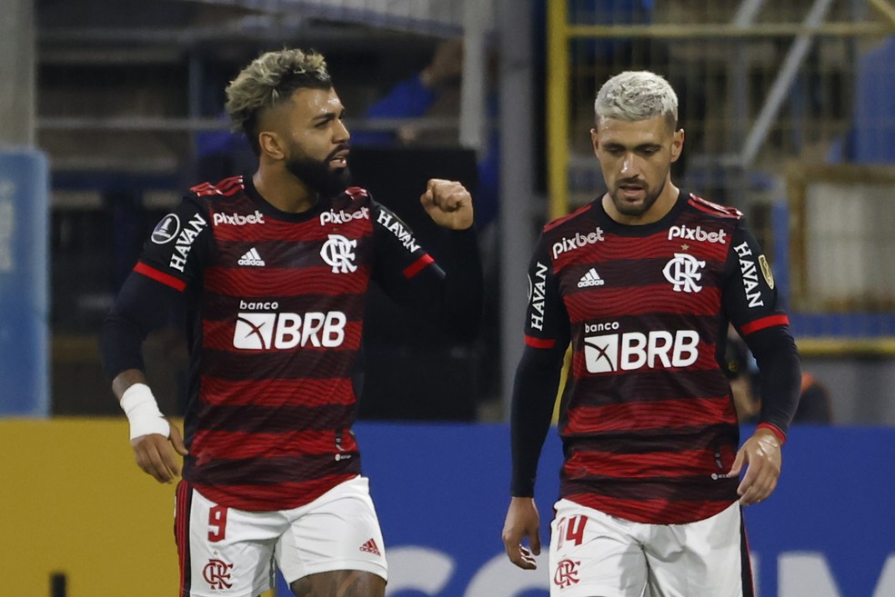 Quem é melhor: Flamengo ou Athletico-PR? Confira votação jogador