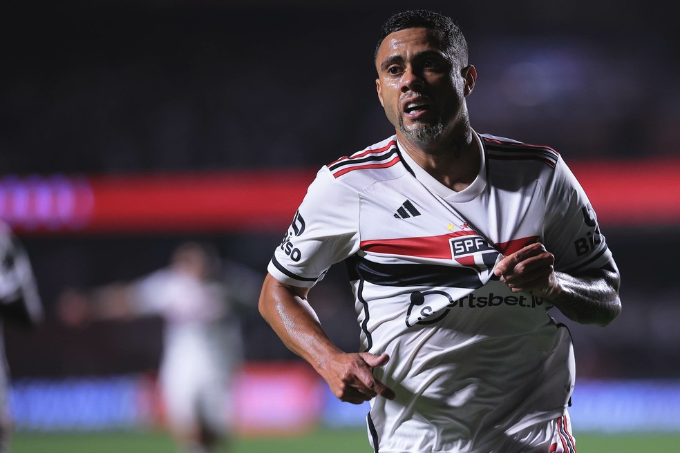 Wellington Rato comemora gol em São Paulo x Corinthians — Foto: Ettore Chiereguini/AGIF