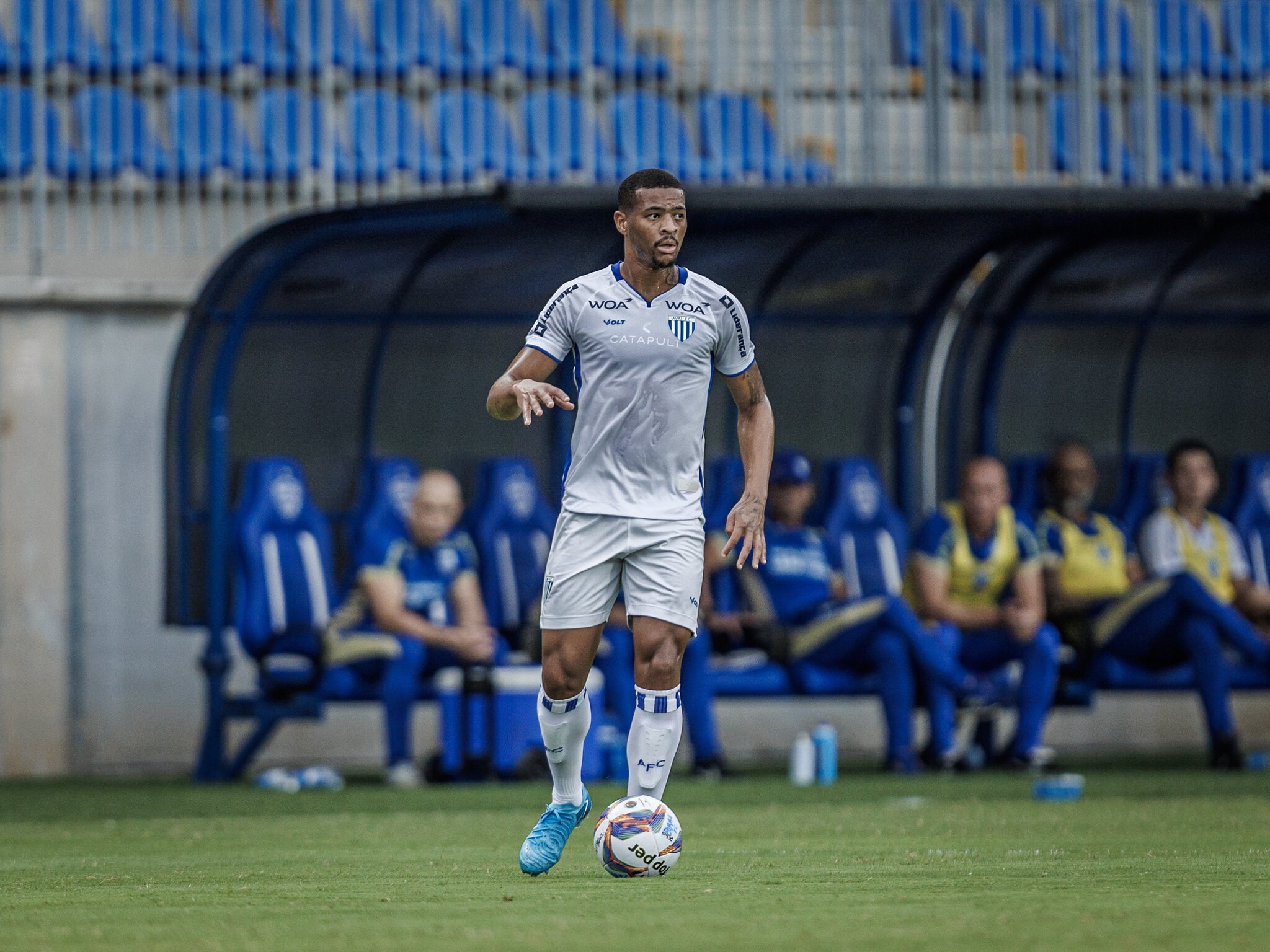 MUDANÇAS NA TOCA! Cruzeiro ajusta elenco e define saídas para 2025!