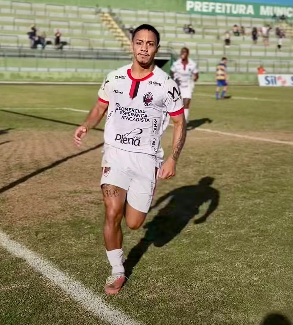 Guilherme Salomão marcou dois gols vitória do IAC contra o Paulínia — Foto: Reprodução