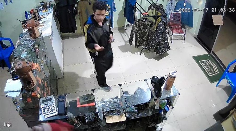 Câmeras de segurança de um estabelecimento. — Foto: Reprodução