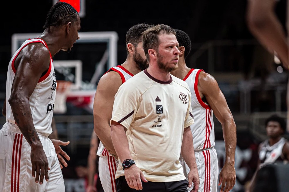 Gustavo de Conti no jogo contra o Vasco, pelo Super 8