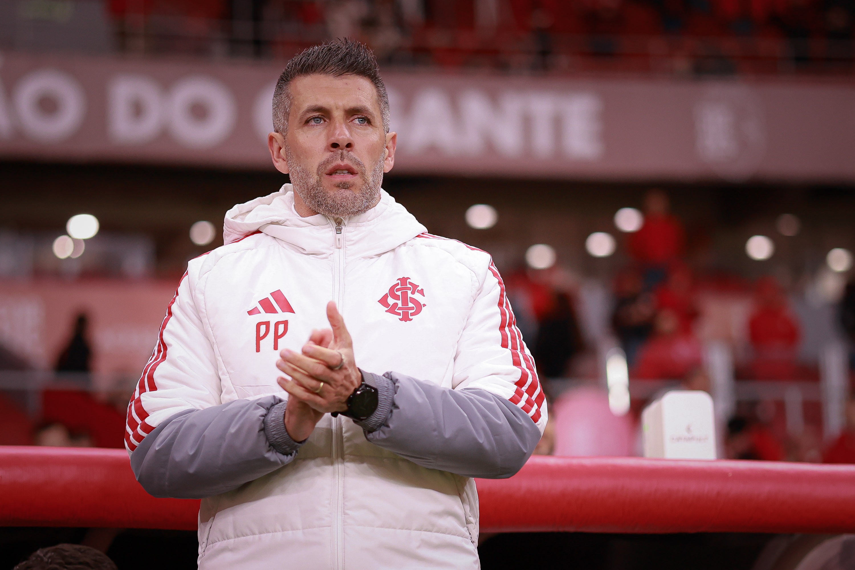 Inter se complica no Brasileirão após novo empate em casa
