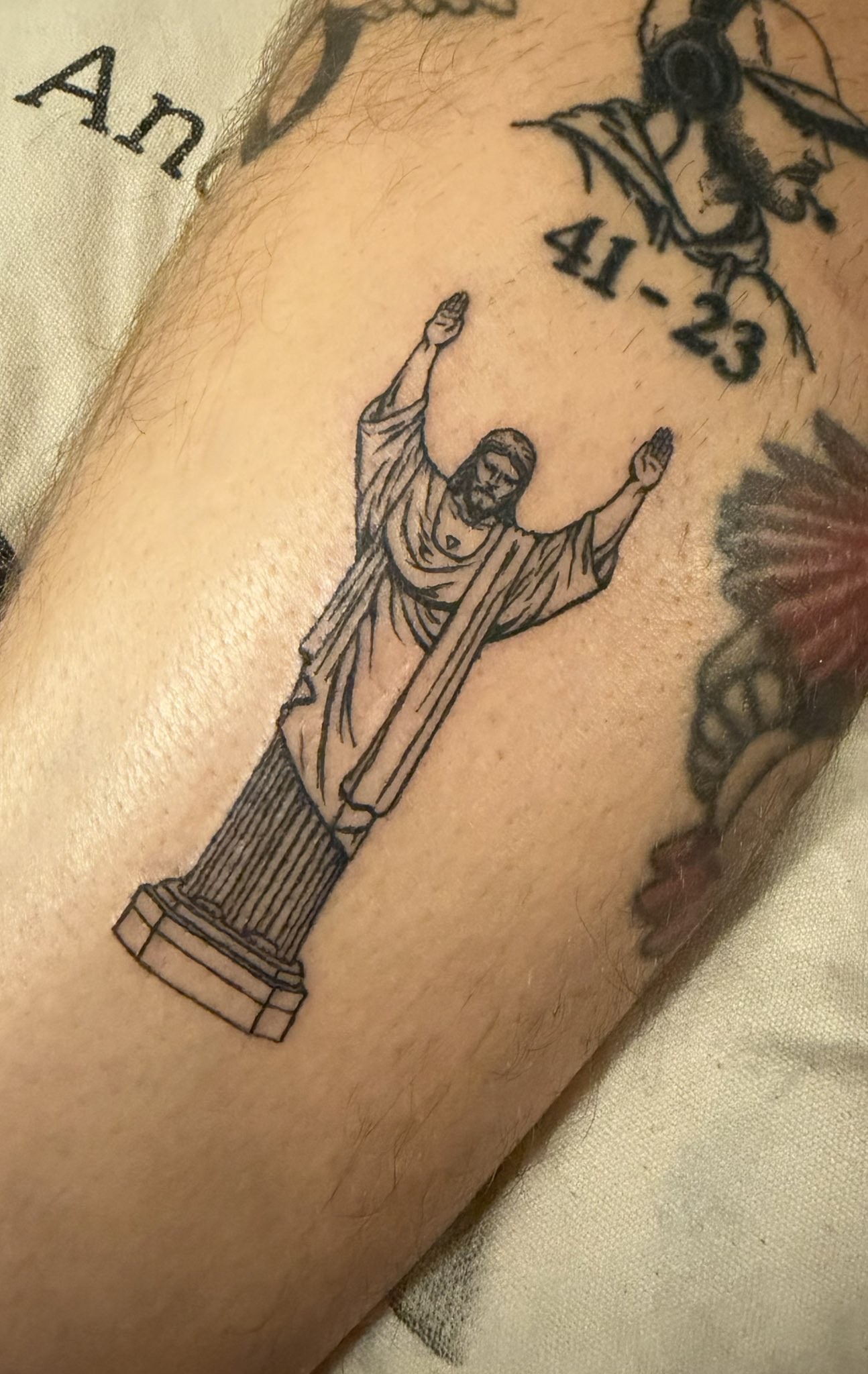 Fã dos Ravens tatua Cristo Redentor marcando o field goal heroico contra Cowboys no Rio