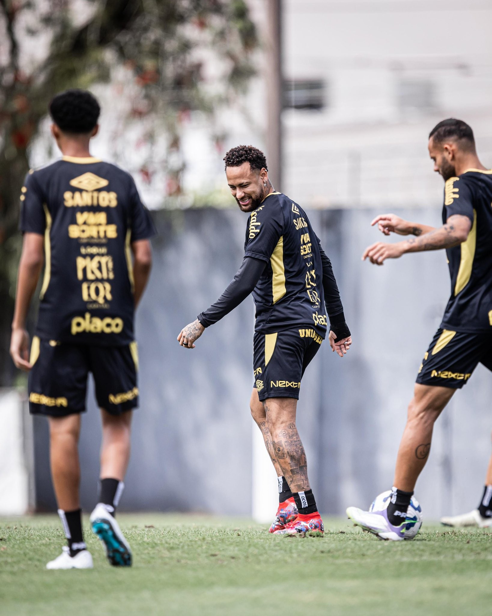 Escalação: Santos terá Neymar e estreantes contra o Atlético-MG