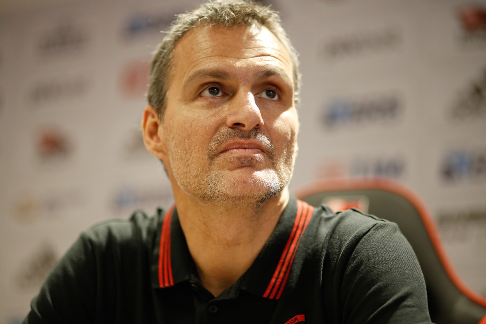 Bruno Spindel em coletiva no Flamengo &mdash; Foto: Gilvan de Souza/Flamengo