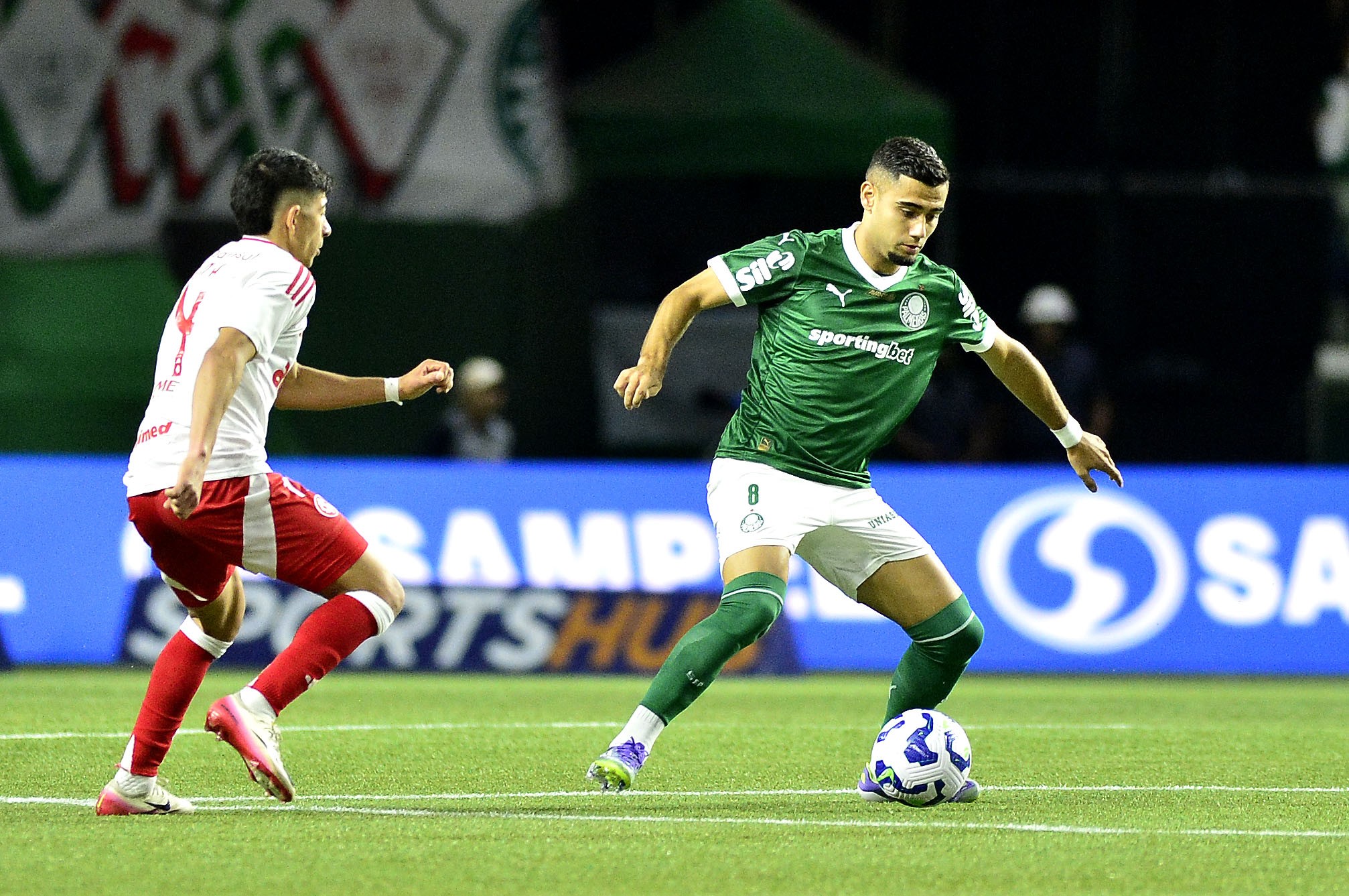 Andreas faz estreia modesta pelo Palmeiras e agradece apoio da torcida
