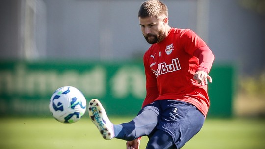 Braga trabalha jogadas de bola parada antes de enfrentar o São Paulo