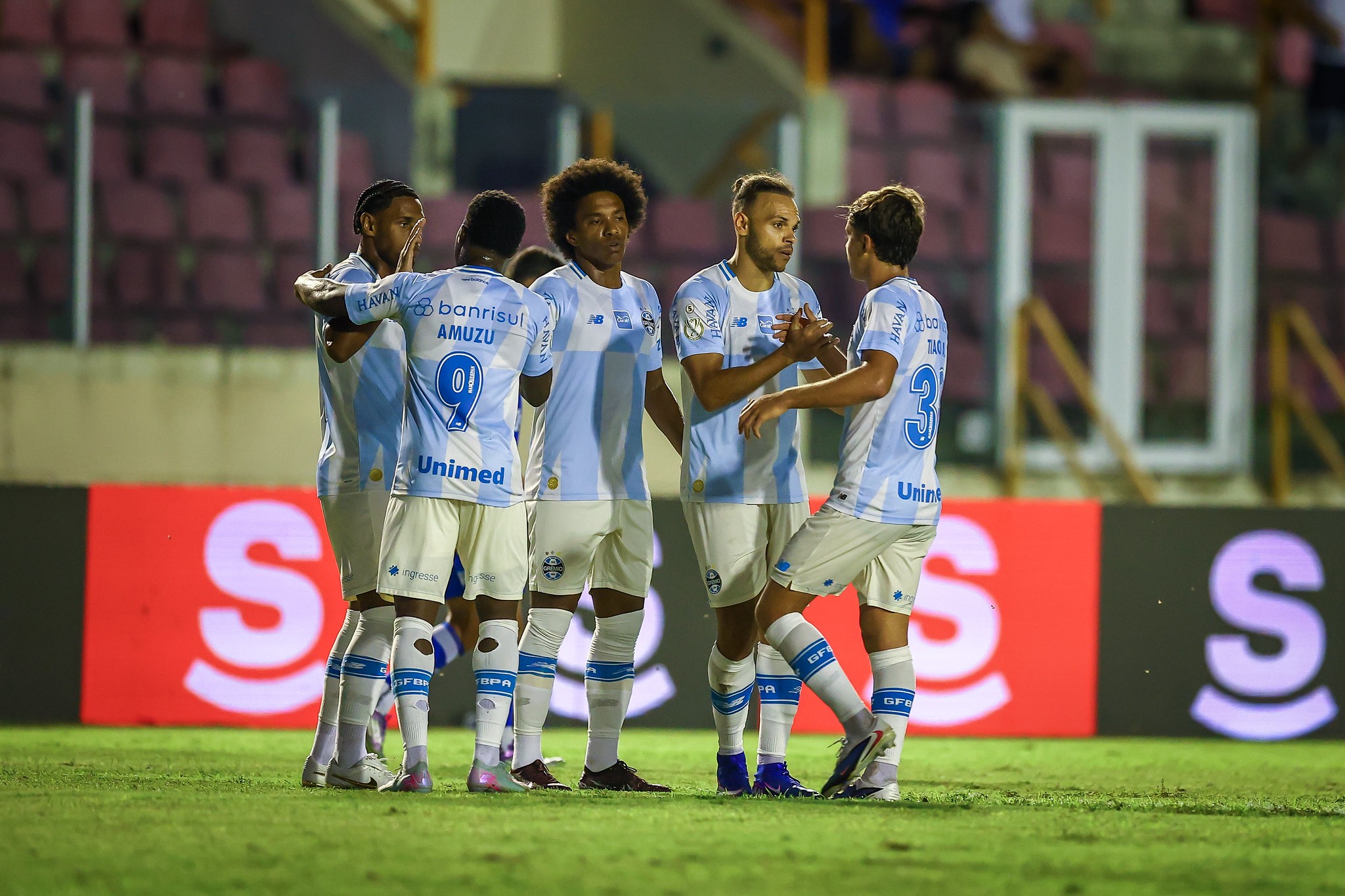 Análise: vitória sobre o Confiança apresenta o 12º jogador do Grêmio | Ge