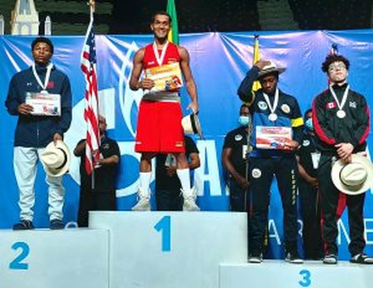 Luiz Oliveira bate campeão mundial e Brasil fecha Pan de boxe no topo ...