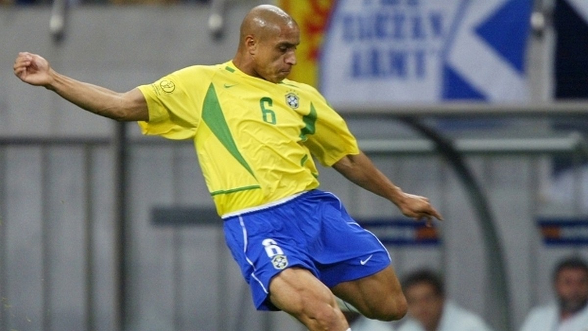 eFootball 2023 homenageia Roberto Carlos com card "Big Time" 97 | pes | ge