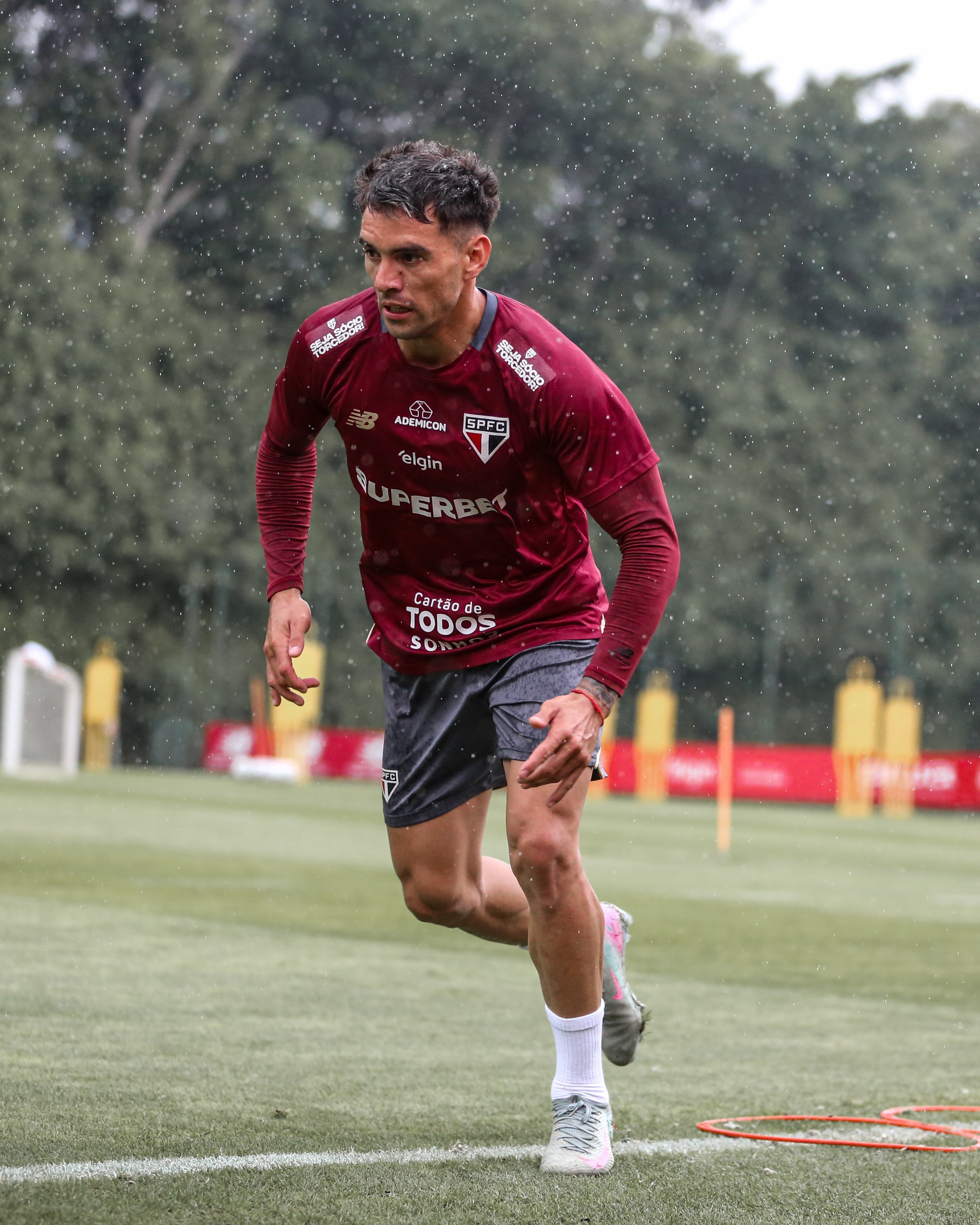 Enzo Díaz bate recorde e vira 