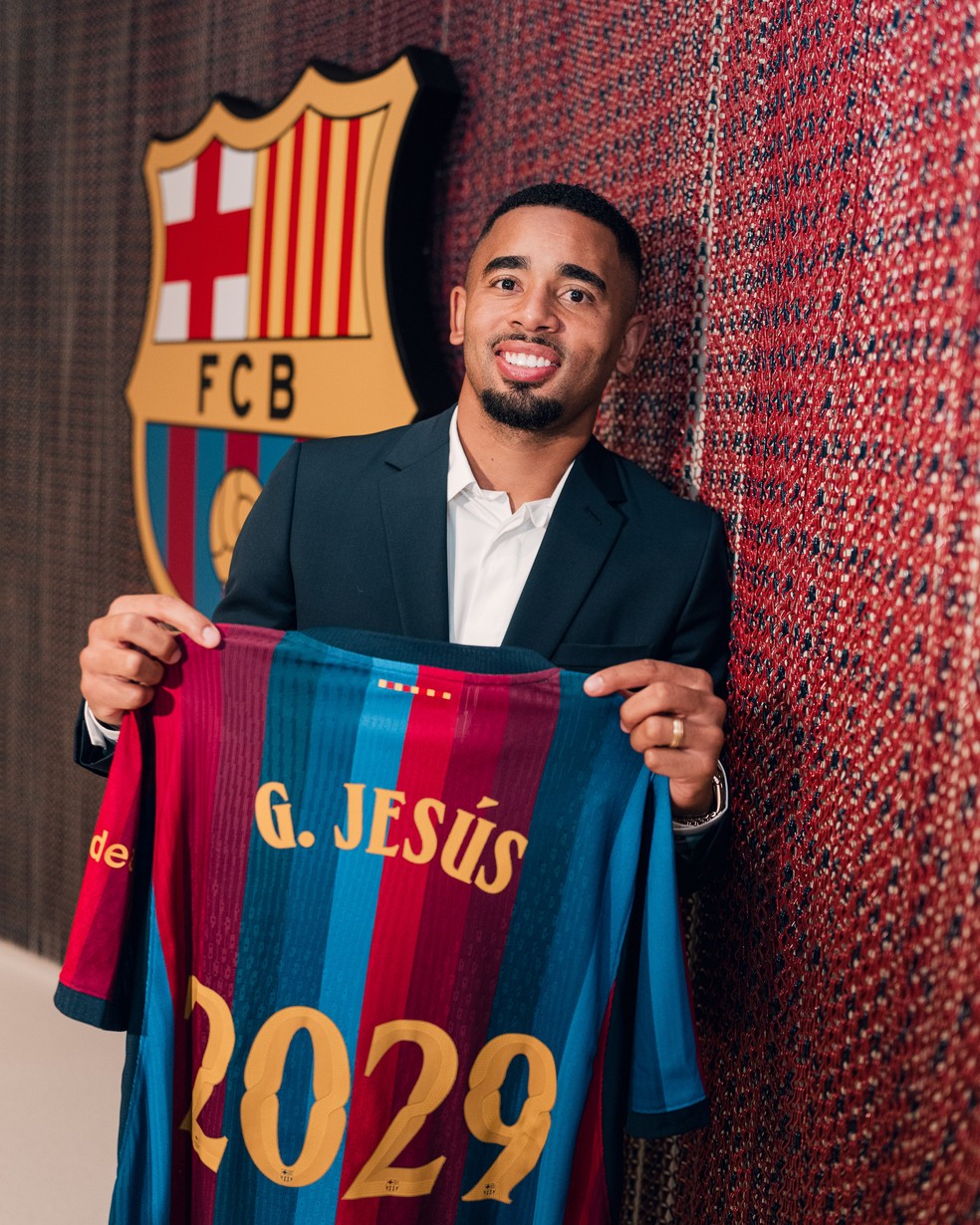 Gabriel Jesus no Barcelona: atacante deixa o Arsenal e assina até 2029 | Ge