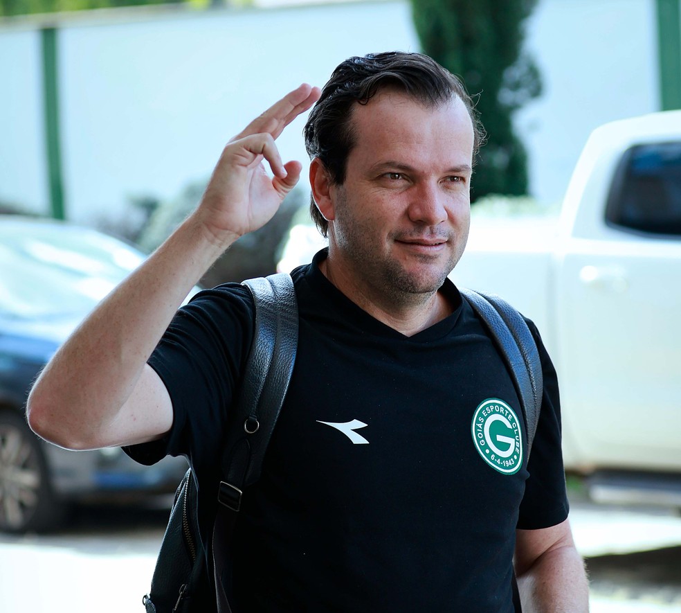 Daniel Paulista não é mais técnico do Goiás — Foto: Rosiron Rodrigues/GEC
