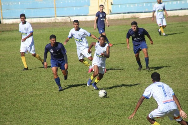 Técnico do São Carlos enxerga evolução e relata elenco feliz com grupo na  Copinha, são carlos