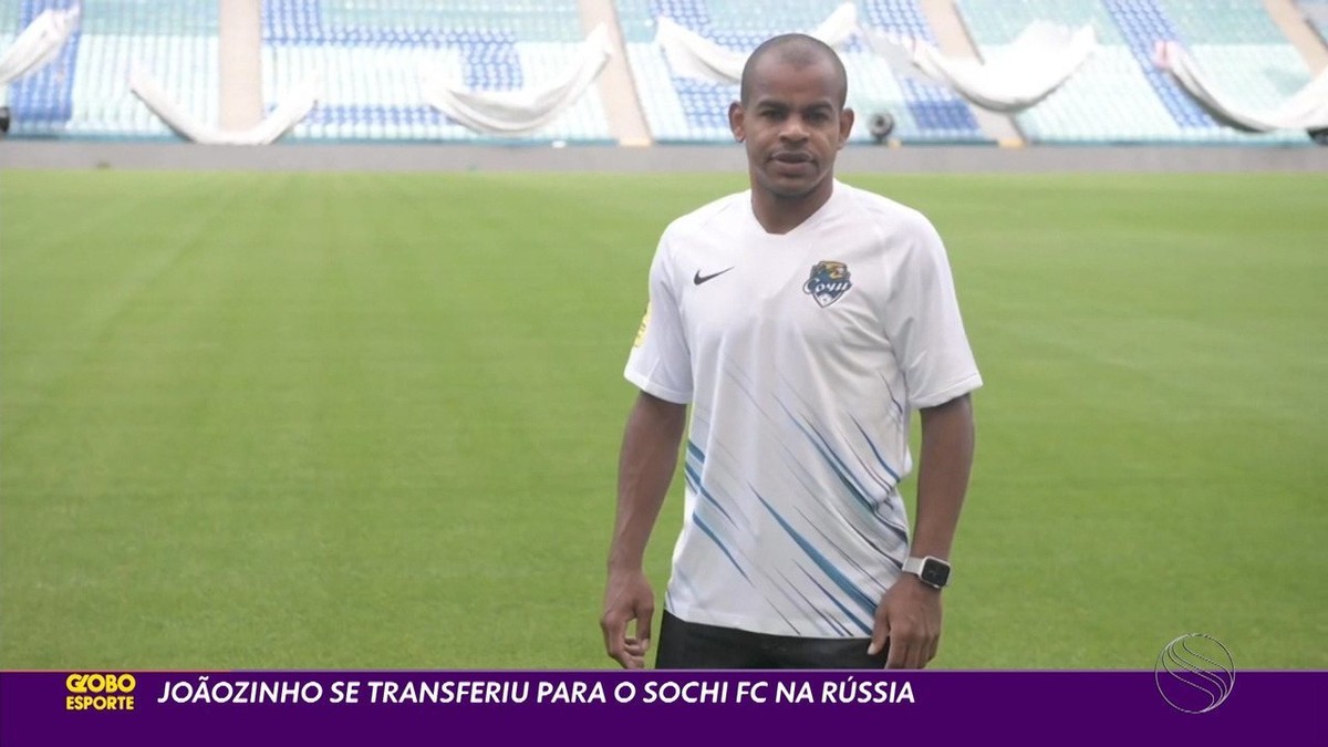 Joãozinho fala sobre colegas de equipe com Covid-19 e jogo adiado na volta  do Campeonato Russo, futebol