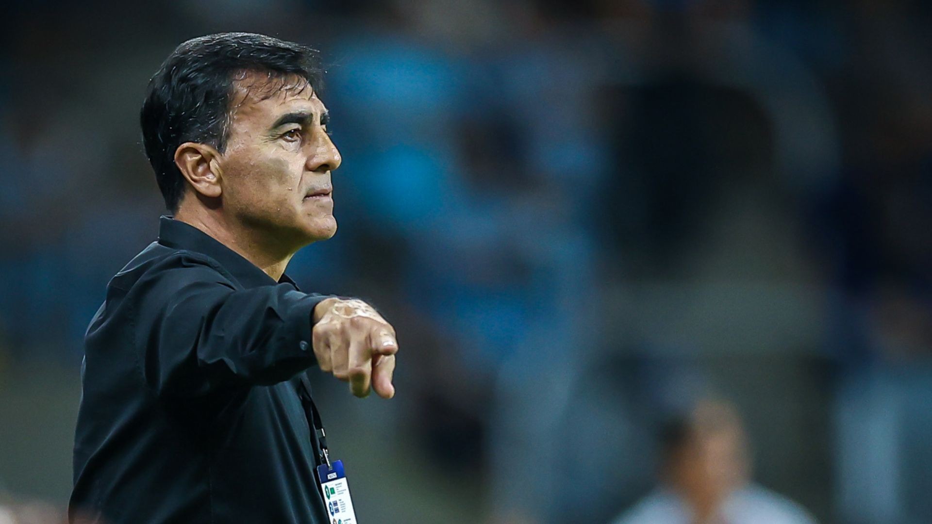 Grêmio se mobiliza por reação decisiva em sequência crucial para Quinteros.