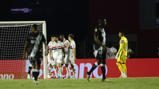 BOLA CHEIA X BOLA MURCHA DA PARTIDA: São Paulo 1 x 2 Ponte Preta