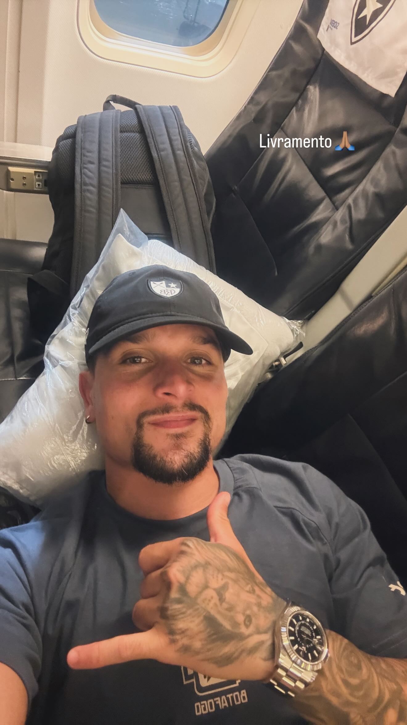 Voo do Botafogo tem problema técnico antes da decolagem, e jogador reage: “Livramento”