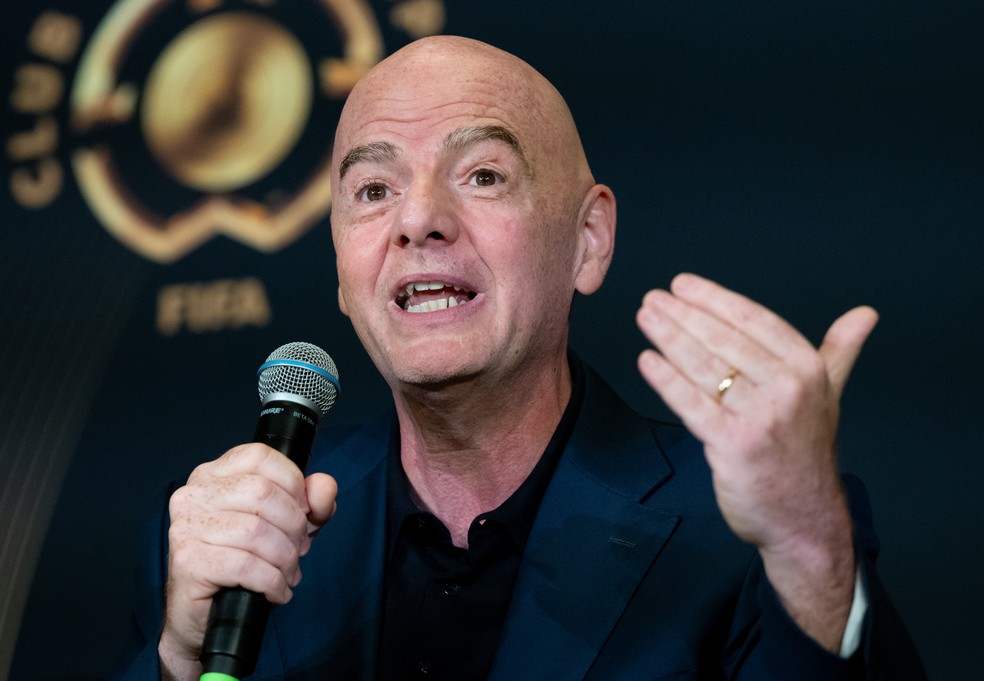 Gianni Infantino concede coletiva na véspera da final da Copa do Mundo de Clubes — Foto: Sven Hoppe/picture alliance via Getty Images