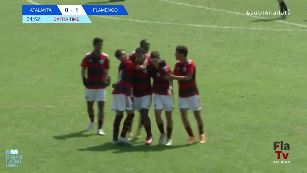 Gola&ccedil;o com chap&eacute;u e voleio d&aacute; t&iacute;tulo internacional ao Flamengo no Sub-14, na It&aacute;lia