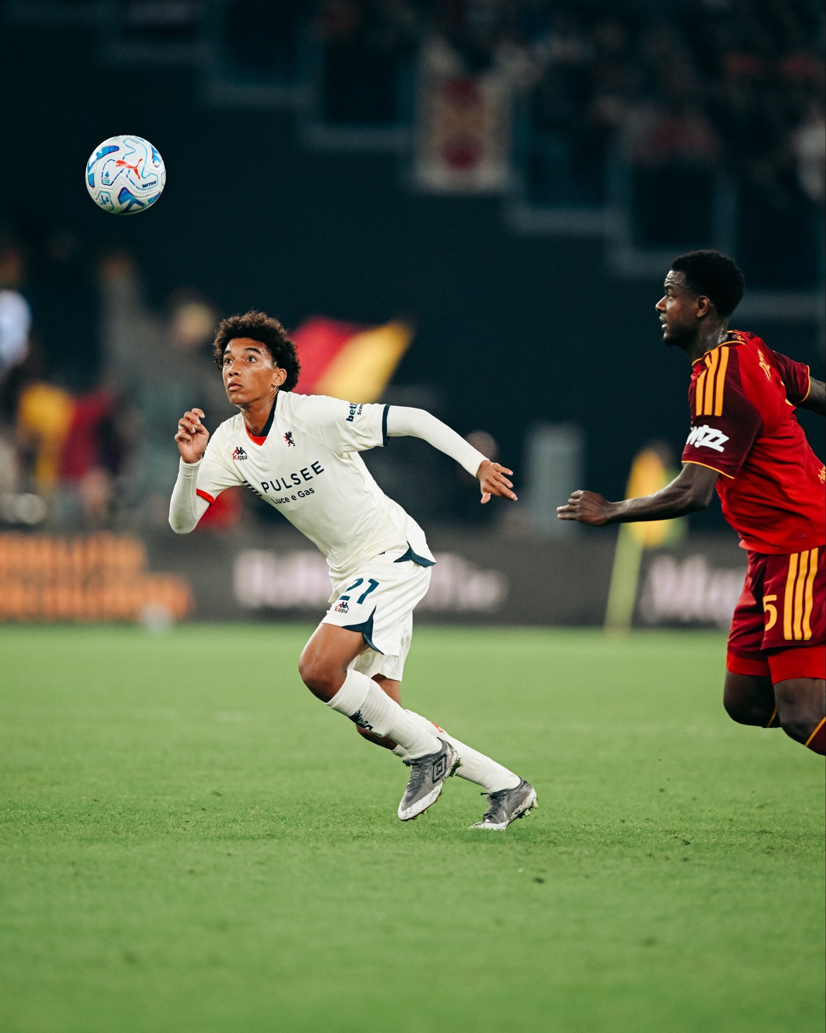 Robinho Jr em sua estreia pelo Genoa na partida contra a Roma