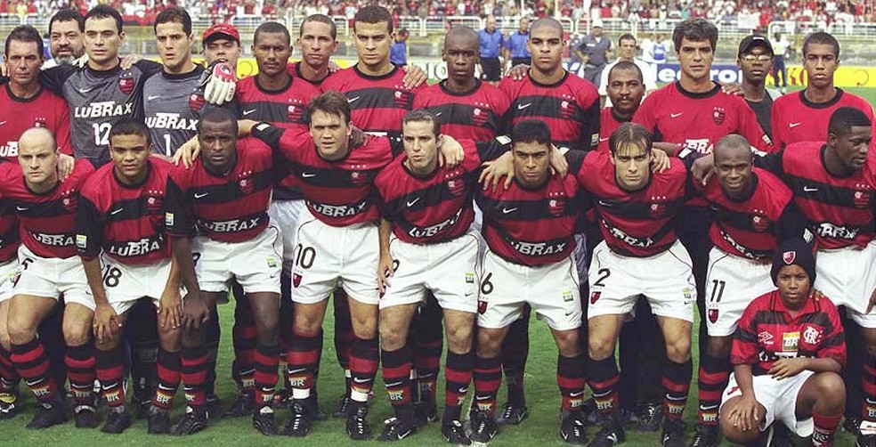 Flamengo de Beto tinha sido tricampeão carioca de 2001 — Foto: Reprodução