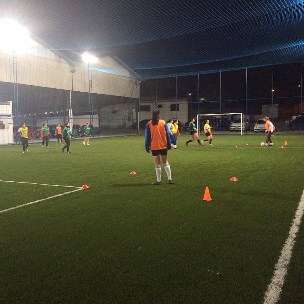 Empresária cria o projeto 'Quero Jogar Futebol Feminino