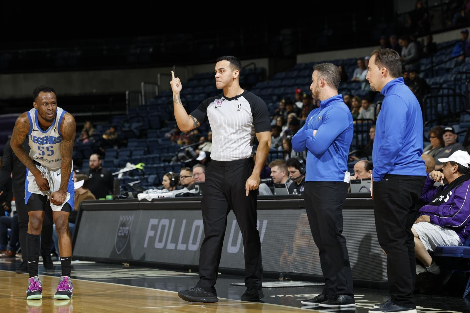 Ítalo Araújo se torna primeiro árbitro brasileiro a apitar na NBA