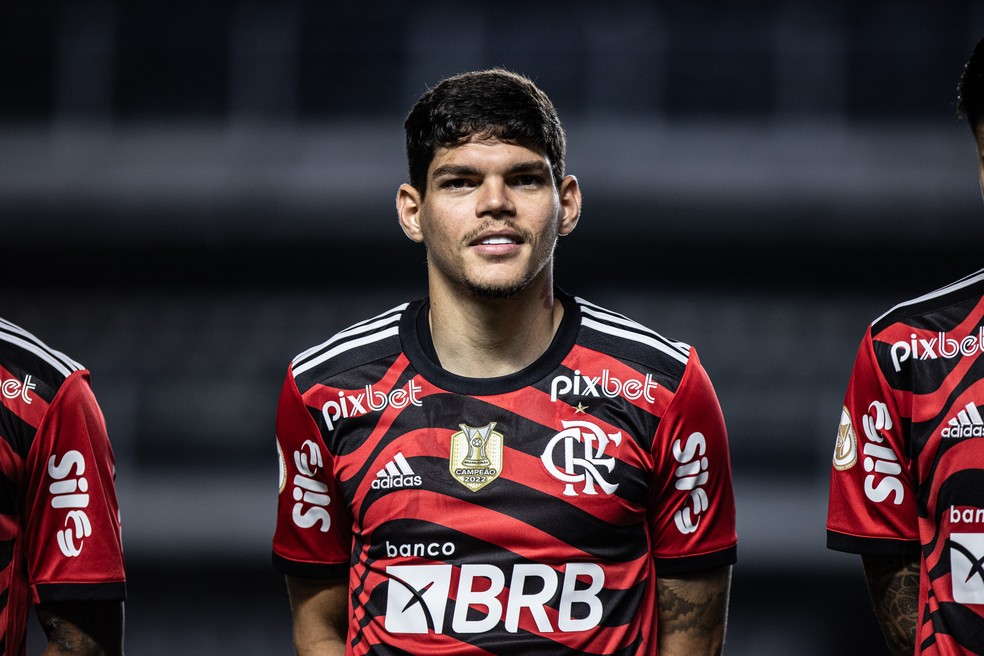 Santos x Flamengo: Ayrton Lucas — Foto:  Abner Dourado/AGIF