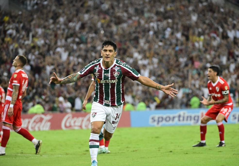 Técnico do River vê Fluminense como melhor time do Brasil após goleada