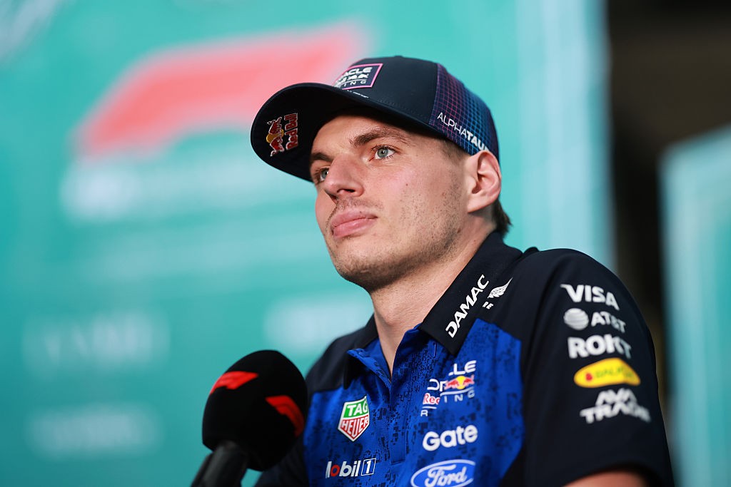 Verstappen ainda avalia deixar F1 apesar de mudanças nos motores