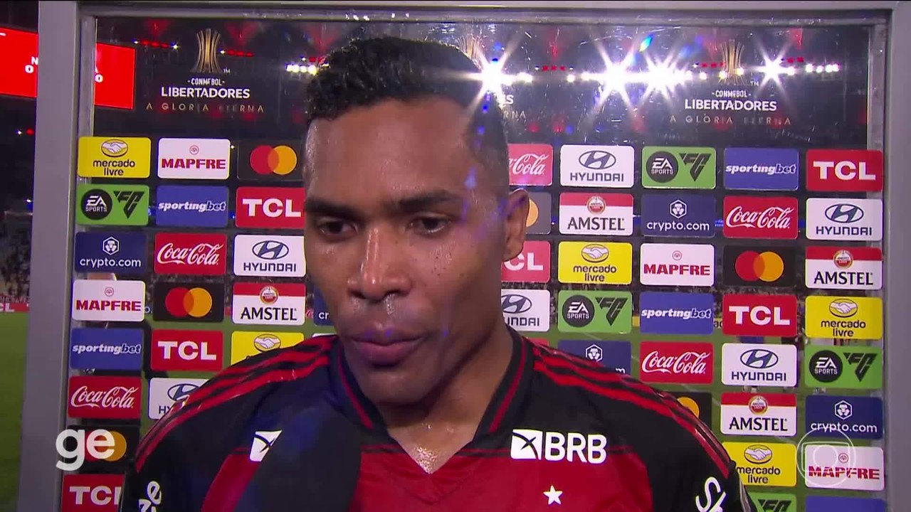 'Fizemos um bom jogo', analisa Alex Sandro sobre vitória do Flamengo sobre o Inter