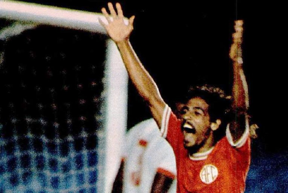 Luisinho Lemos comemora um gol pelo Amrica-RJ  Foto: Divulgao / Amrica-RJ