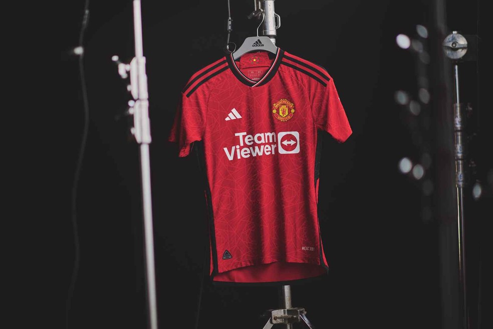 Nova camisa do Manchester United para a temporada 2023/24 — Foto: Divulgação