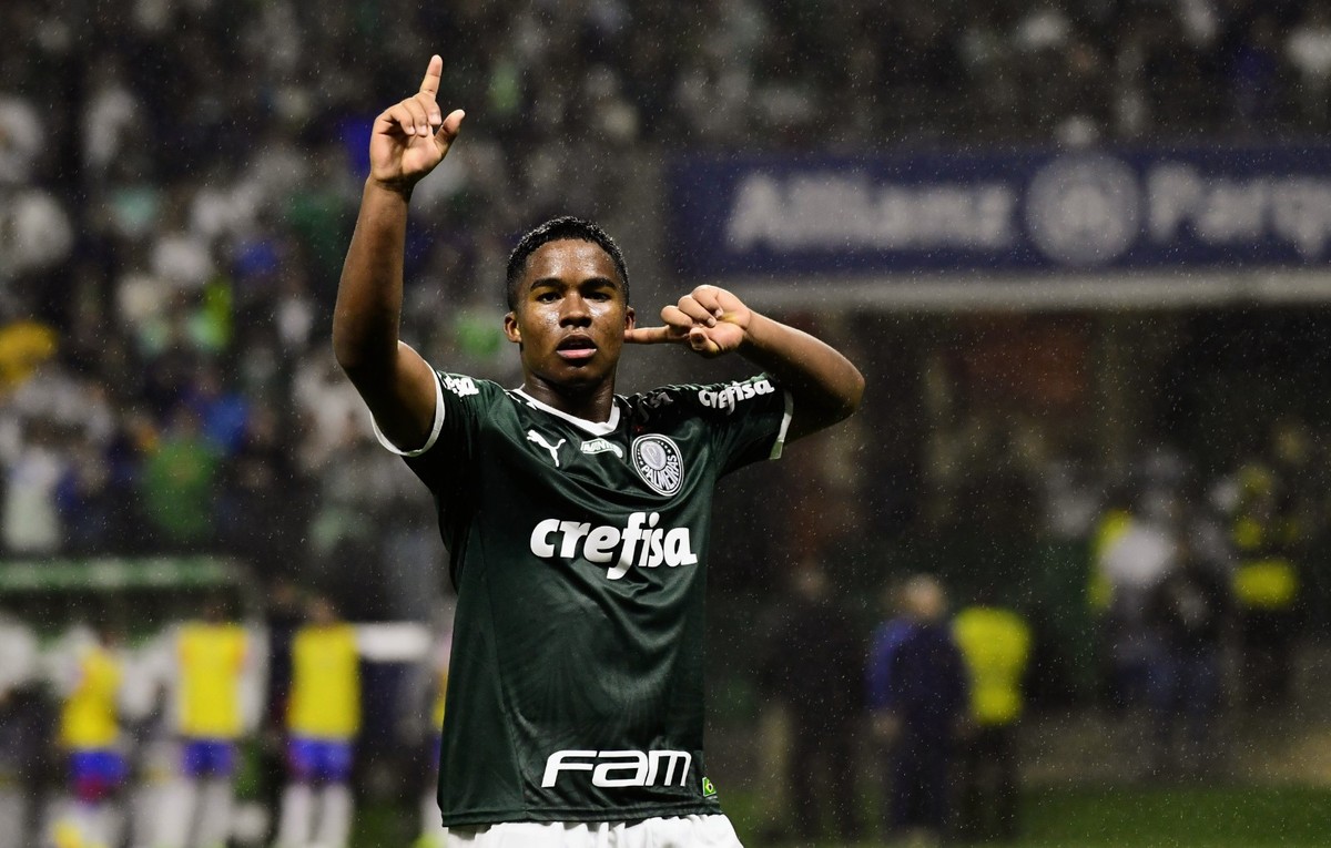 Endrick, do Palmeiras, entra em lista de jovens promessas do futebol mundial