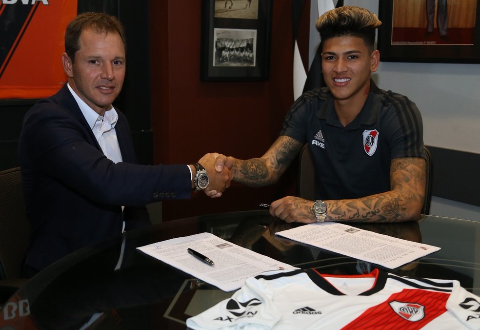 jorge carrascal, o neymar colombiano, acerta com o river plate — Foto: Divulgação / River Plate