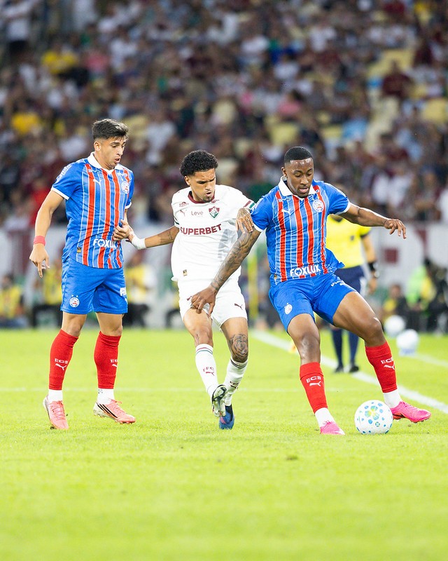 Atuações do Bahia: Luiz Gustavo comete pênalti, e Sanabria e Jean Lucas também vão mal