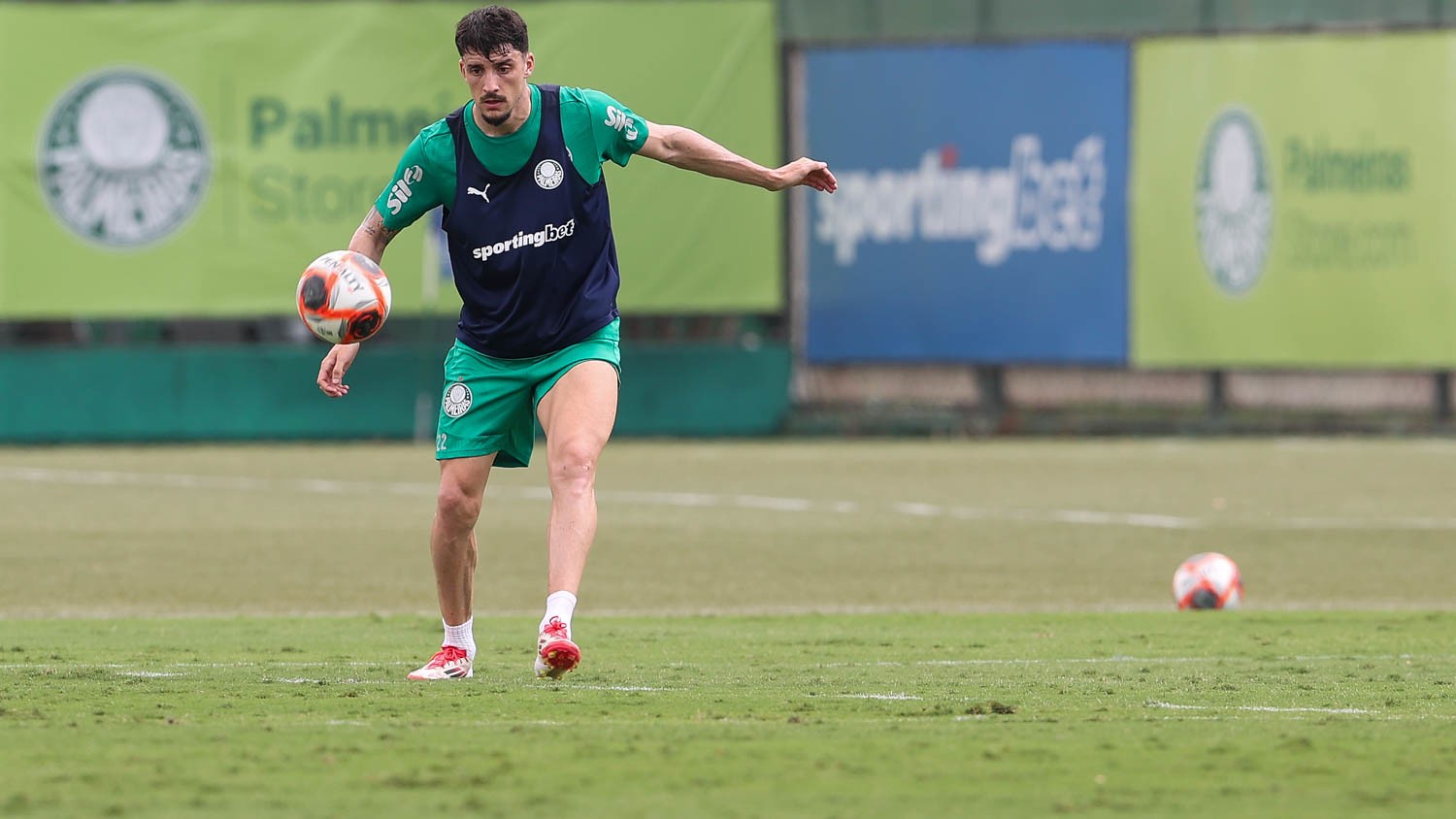 Palmeiras ajusta escalação visando final e prepara mudança para o Dérbi