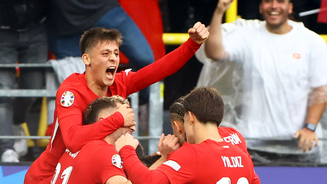 Muldur comemora gol da Turquia contra a Geórgia, Eurocopa